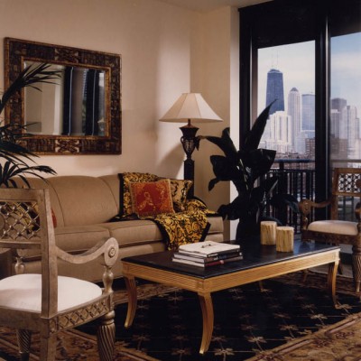 Traditionally Inspired Living Room Design